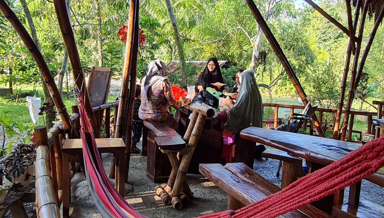 Etalauser Jungle Gate Ecoresort Bukit Lawang Exterior foto